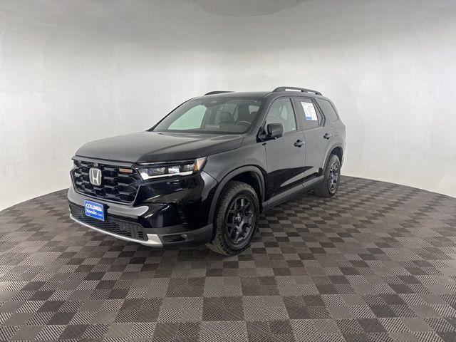 used 2023 Honda Pilot car, priced at $40,000
