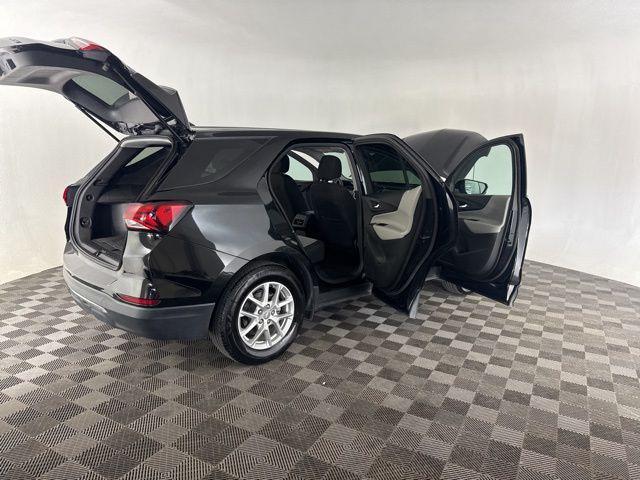 used 2023 Chevrolet Equinox car, priced at $21,200