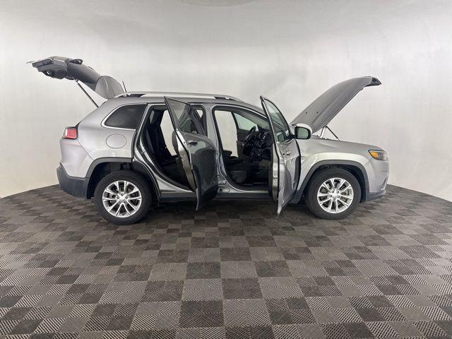 used 2019 Jeep Cherokee car, priced at $13,800