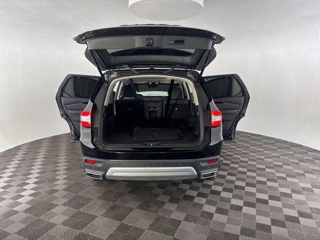 used 2023 Honda Pilot car, priced at $42,300