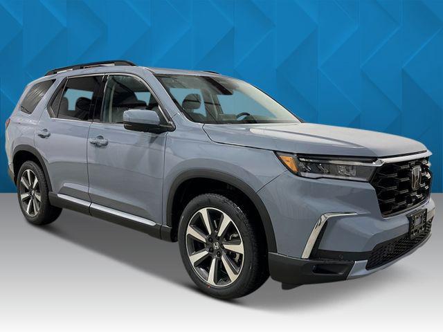 new 2025 Honda Pilot car, priced at $48,755