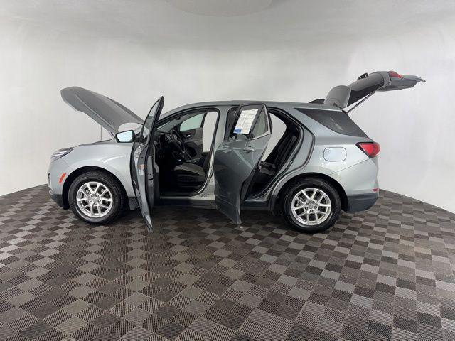 used 2023 Chevrolet Equinox car, priced at $18,500