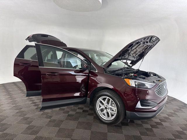 used 2024 Ford Edge car, priced at $24,800