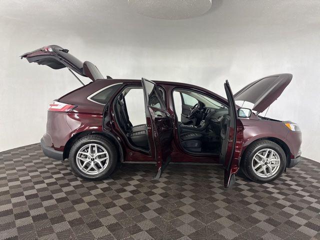 used 2024 Ford Edge car, priced at $24,800