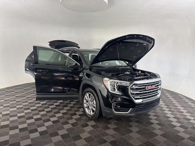 used 2024 GMC Terrain car, priced at $26,000