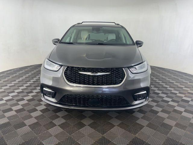 used 2021 Chrysler Pacifica car, priced at $22,000