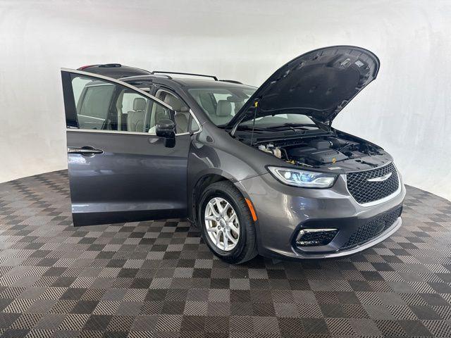 used 2021 Chrysler Pacifica car, priced at $22,000