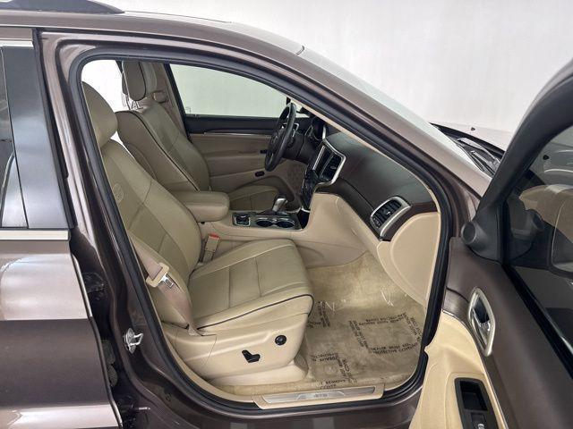 used 2017 Jeep Grand Cherokee car, priced at $17,200