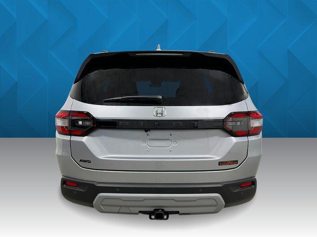 new 2025 Honda Pilot car, priced at $48,600