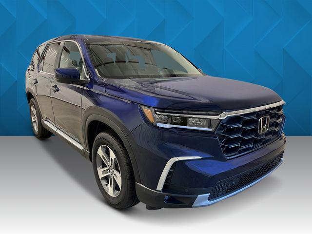 new 2025 Honda Pilot car, priced at $44,550