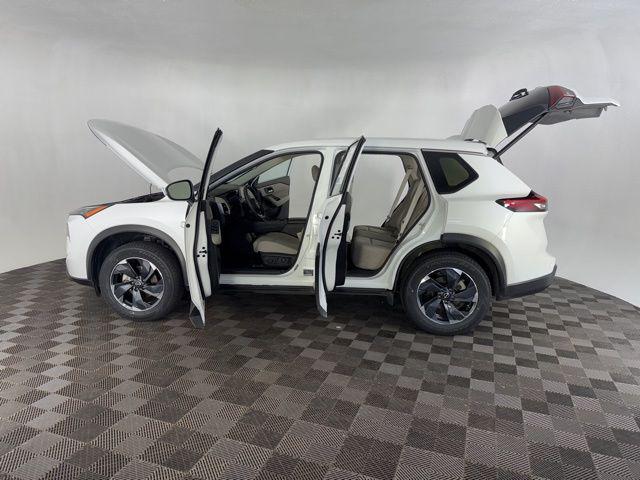 used 2024 Nissan Rogue car, priced at $22,200