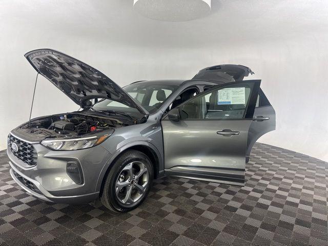 used 2024 Ford Escape car, priced at $24,000
