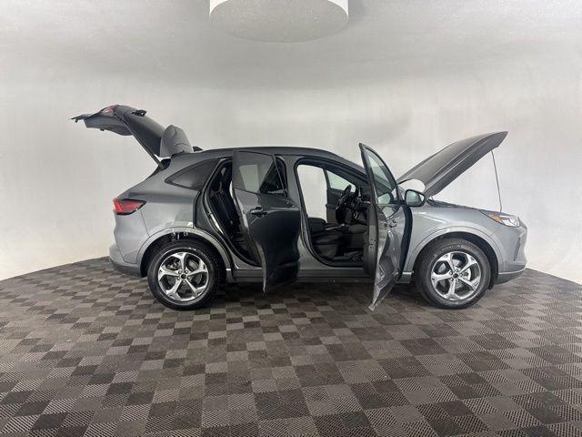 used 2024 Ford Escape car, priced at $24,000
