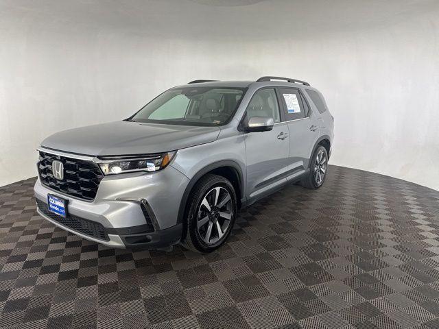 used 2023 Honda Pilot car, priced at $45,200