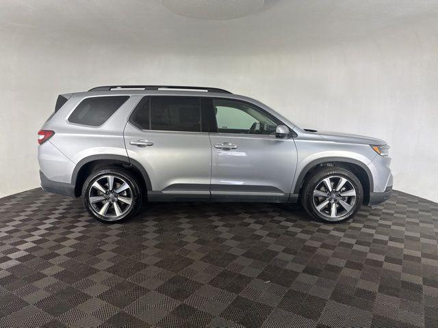 used 2023 Honda Pilot car, priced at $45,200