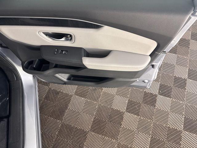 used 2023 Honda Pilot car, priced at $45,200