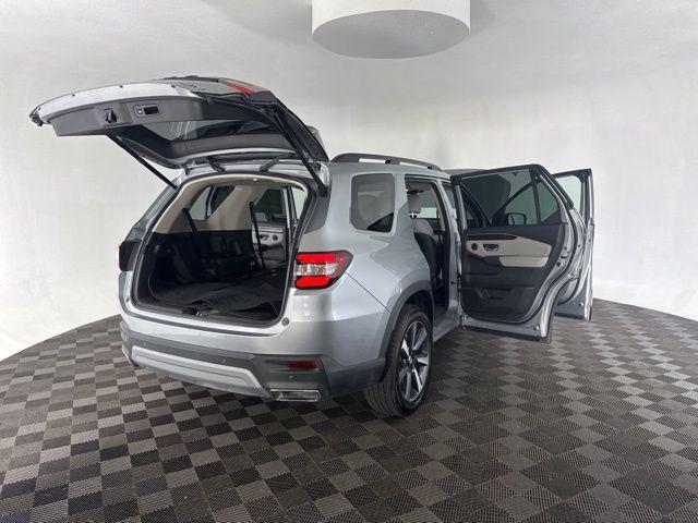 used 2023 Honda Pilot car, priced at $45,200