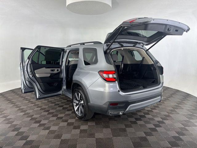 used 2023 Honda Pilot car, priced at $45,200