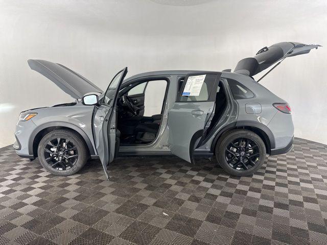 used 2025 Honda HR-V car, priced at $28,000