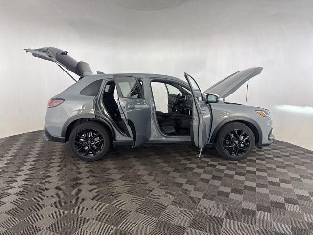 used 2025 Honda HR-V car, priced at $28,000