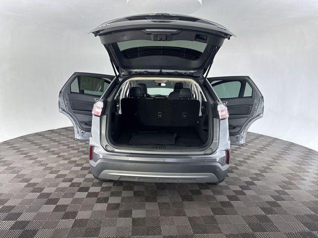 used 2024 Ford Edge car, priced at $25,000