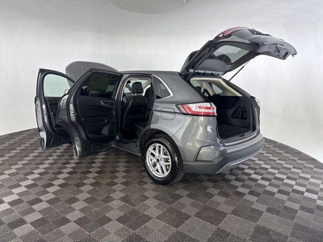 used 2024 Ford Edge car, priced at $25,000