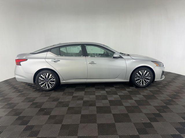 used 2023 Nissan Altima car, priced at $19,300