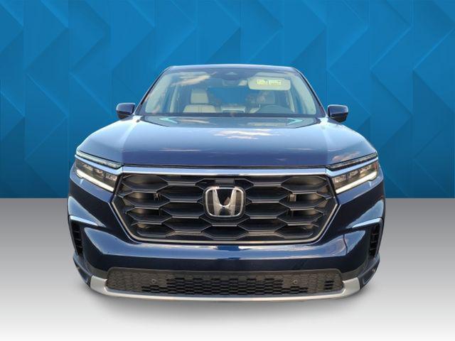 new 2025 Honda Pilot car, priced at $45,280