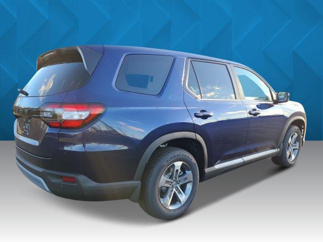new 2025 Honda Pilot car, priced at $45,280