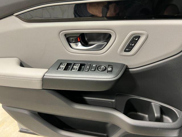 new 2025 Honda Pilot car, priced at $45,280