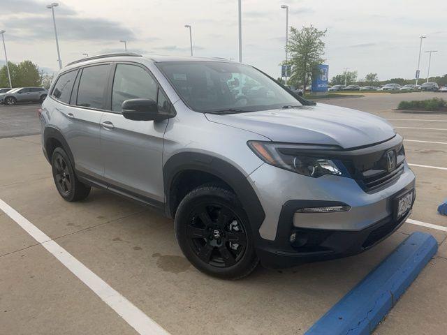 used 2022 Honda Pilot car, priced at $28,000