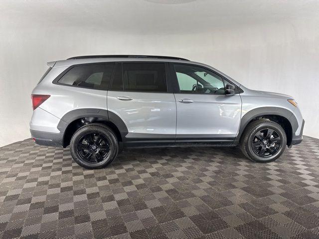 used 2022 Honda Pilot car, priced at $28,500