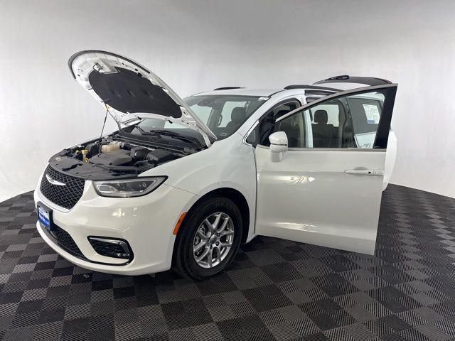 used 2022 Chrysler Pacifica car, priced at $22,300