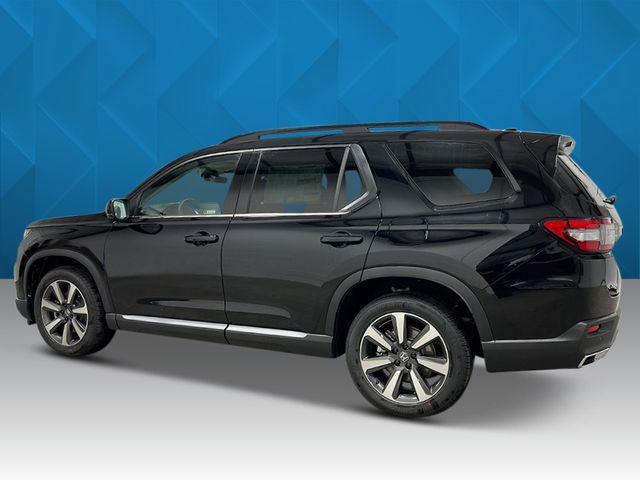 new 2025 Honda Pilot car, priced at $48,345