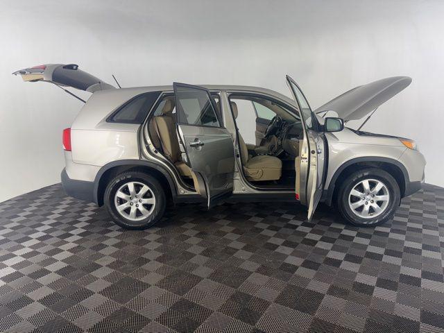 used 2013 Kia Sorento car, priced at $7,300