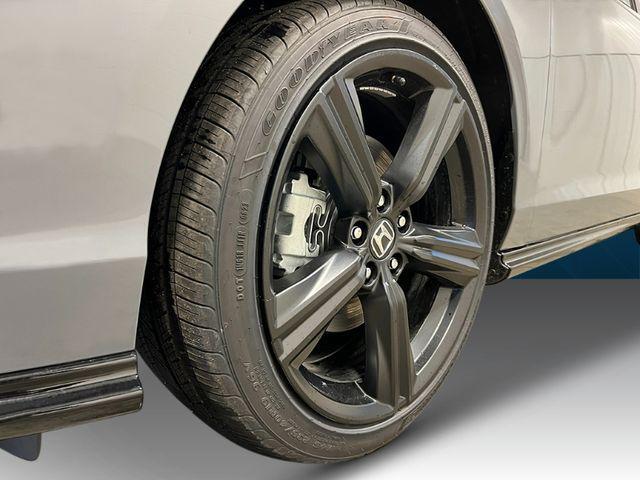 new 2025 Honda Accord Hybrid car, priced at $35,213