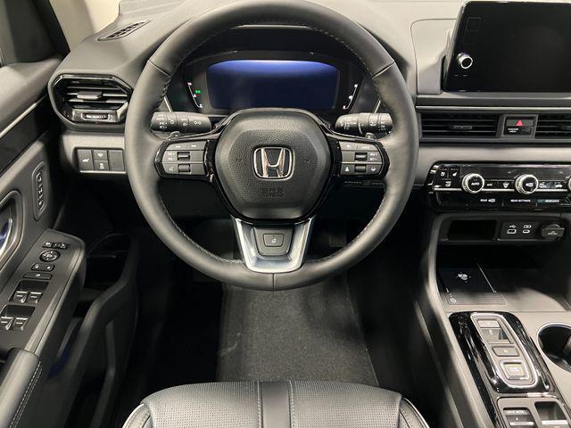 new 2025 Honda Pilot car, priced at $52,735