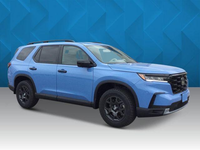 new 2025 Honda Pilot car, priced at $50,105