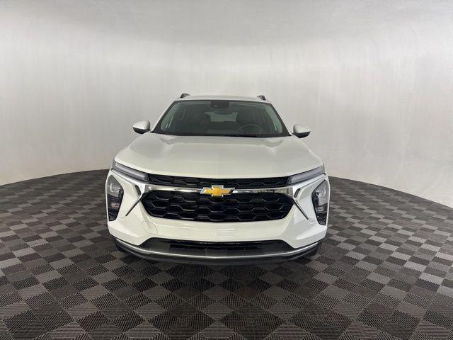 used 2024 Chevrolet Trax car, priced at $22,200