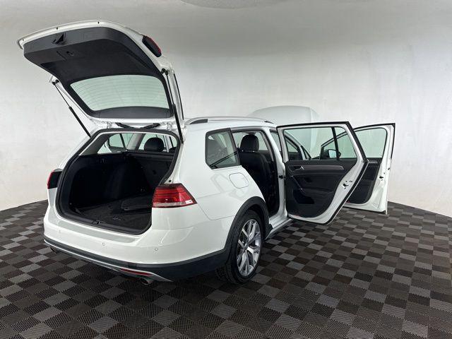 used 2019 Volkswagen Golf Alltrack car, priced at $22,400