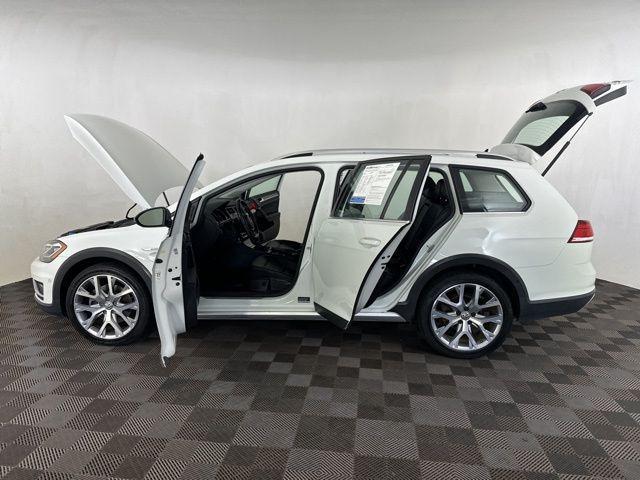 used 2019 Volkswagen Golf Alltrack car, priced at $22,400