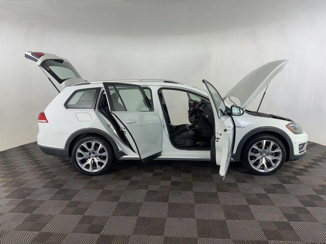 used 2019 Volkswagen Golf Alltrack car, priced at $22,400