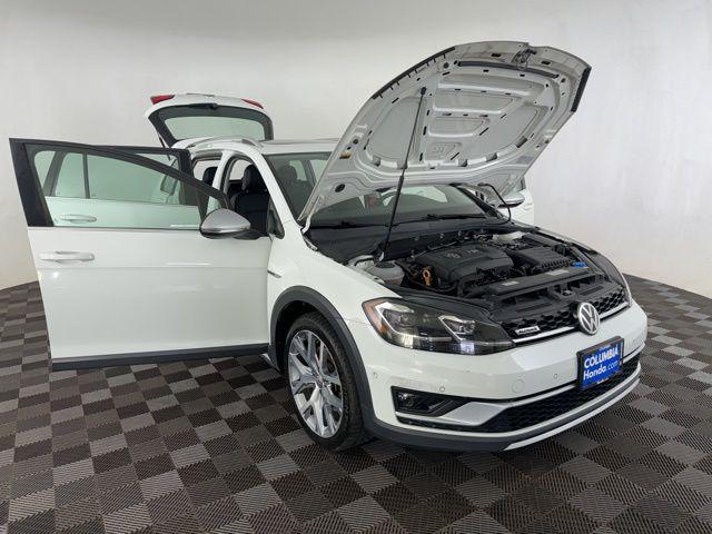 used 2019 Volkswagen Golf Alltrack car, priced at $22,400