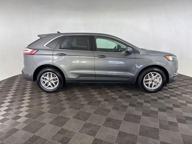 used 2024 Ford Edge car, priced at $24,000
