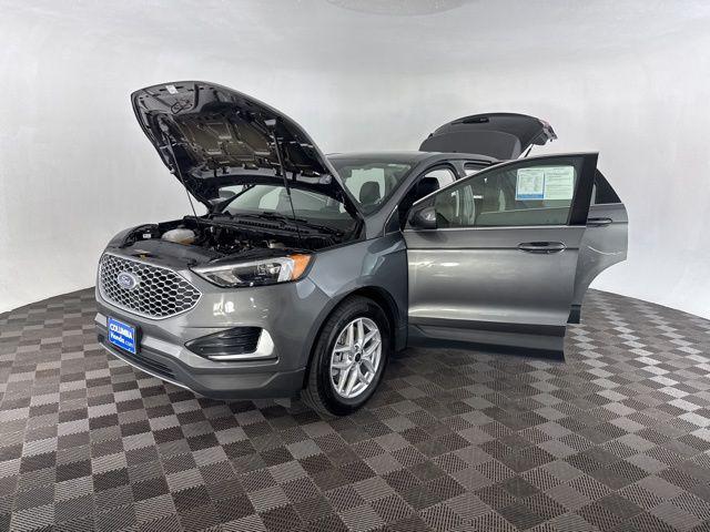 used 2024 Ford Edge car, priced at $24,000