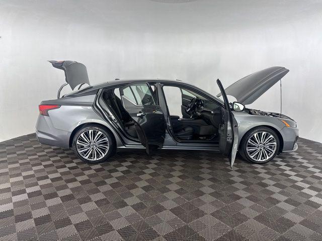used 2023 Nissan Altima car, priced at $20,200