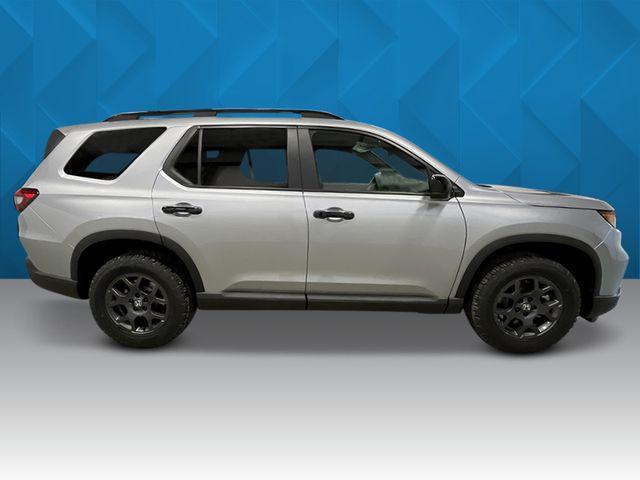 new 2025 Honda Pilot car, priced at $48,100