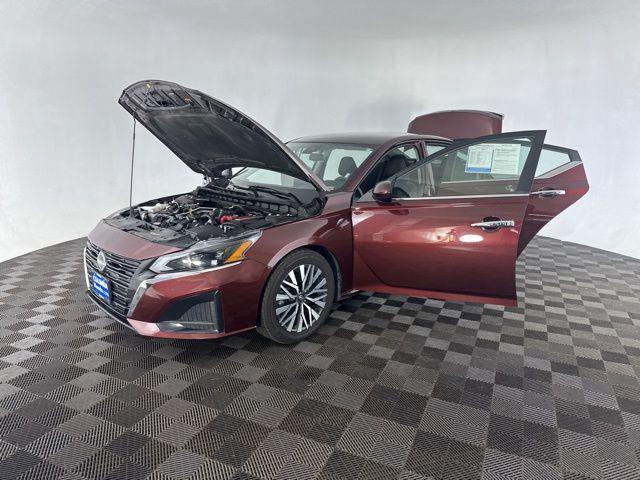 used 2023 Nissan Altima car, priced at $18,600