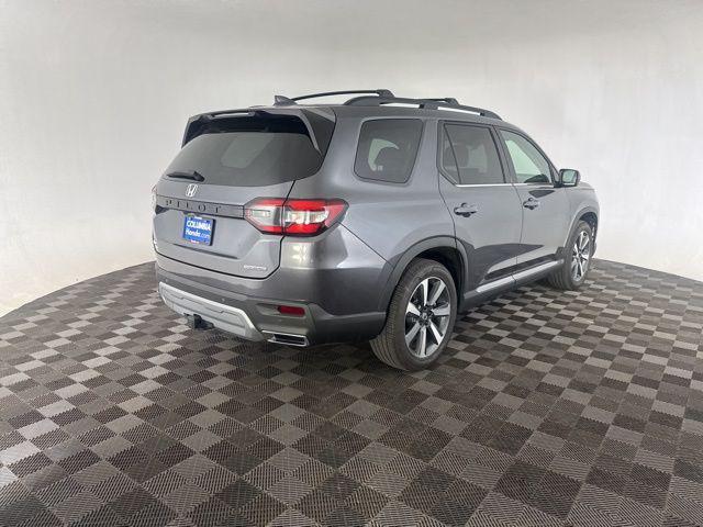 used 2025 Honda Pilot car, priced at $47,000