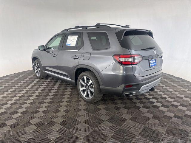 used 2025 Honda Pilot car, priced at $47,000